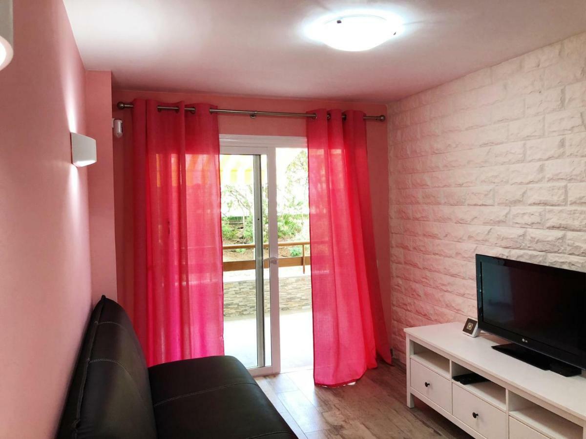 Lovely 1-Bedroom Apartment With A Big Terrace, Las Americas, Tenerife أرونا المظهر الخارجي الصورة