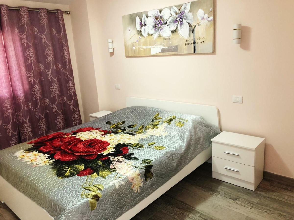 Lovely 1-Bedroom Apartment With A Big Terrace, Las Americas, Tenerife أرونا المظهر الخارجي الصورة